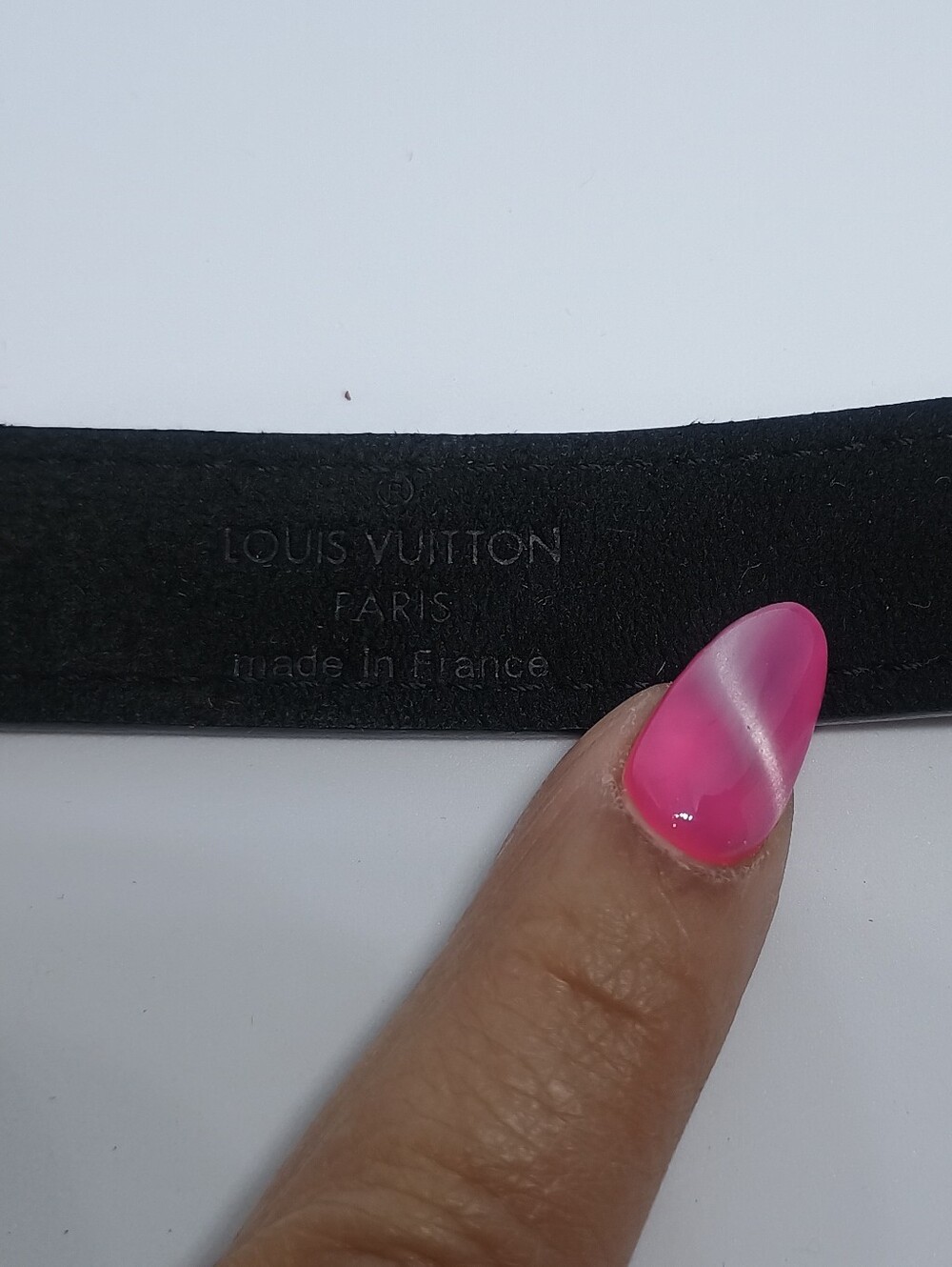 Louis Vuitton Theda Bracelet In BLK W/Gold Hardware - Picture 5 of 8
